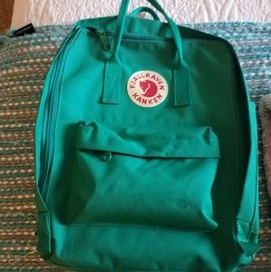 Fjallraven MEDIUM BACKPACK